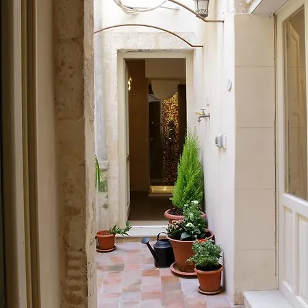 Ortigia Casa Flora アパート